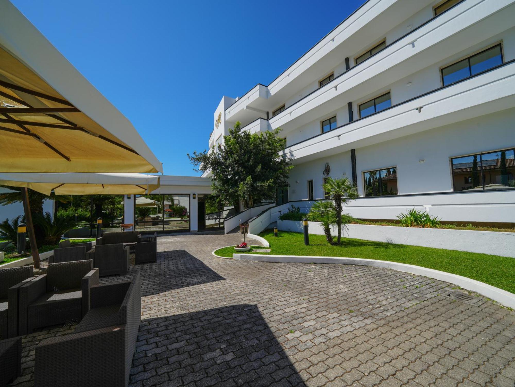 Hotel Club Clorinda Nuova Gestione 2024 Paestum Dış mekan fotoğraf